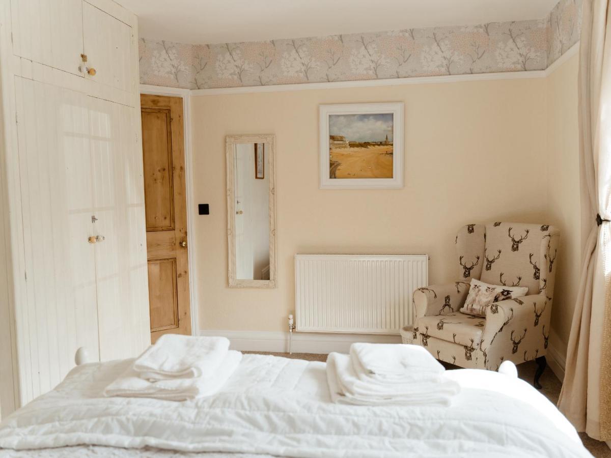 Compass Cottage Уулер Екстериор снимка