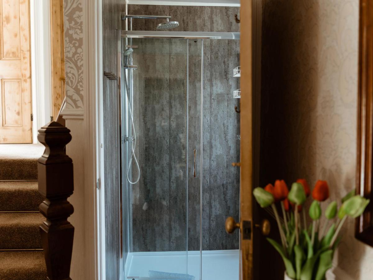 Compass Cottage Уулер Екстериор снимка